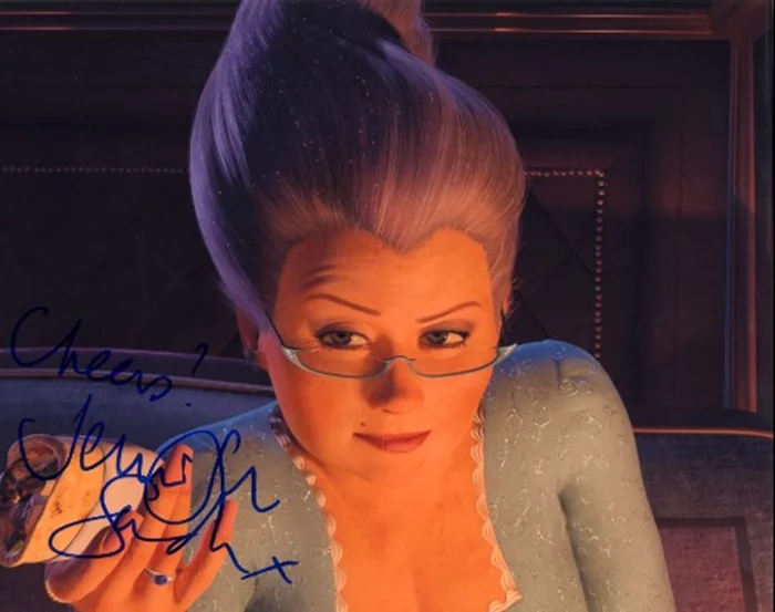 Jennifer Saunders autograph