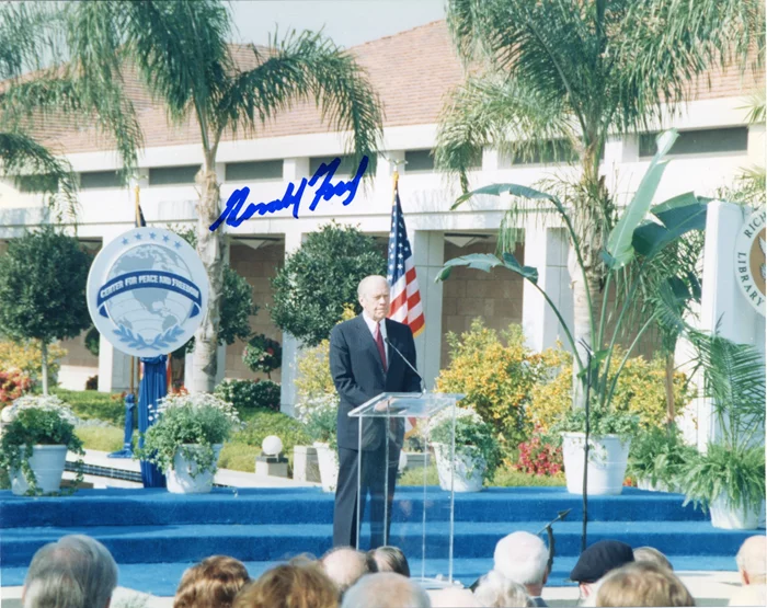 Gerald Ford autograph
