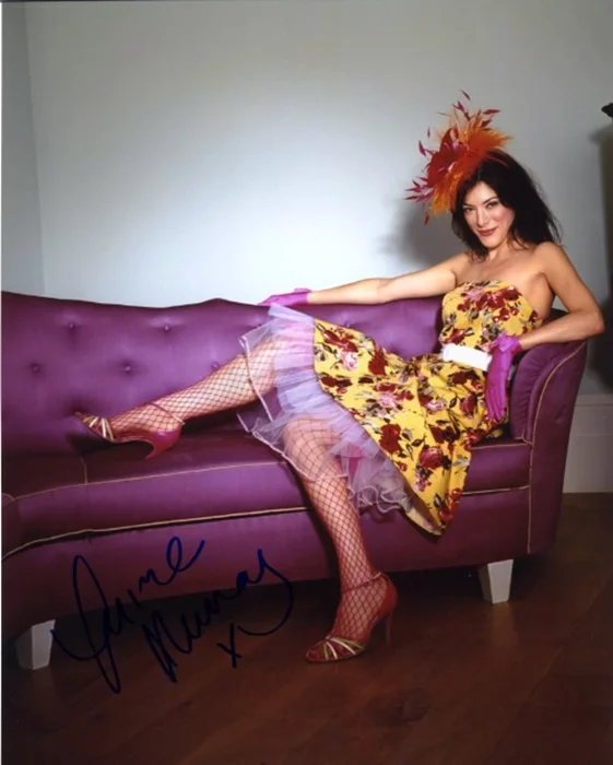 Jaime Murray autograph