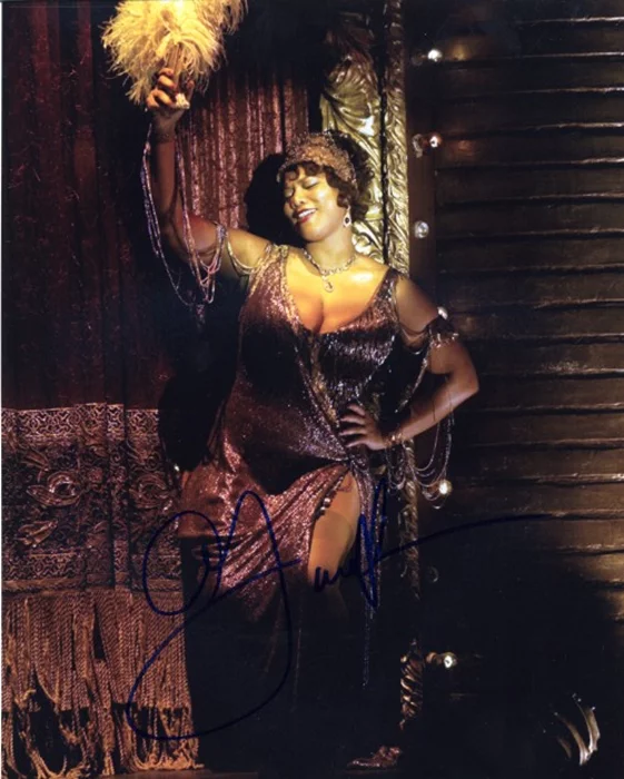 Queen Latifah autograph