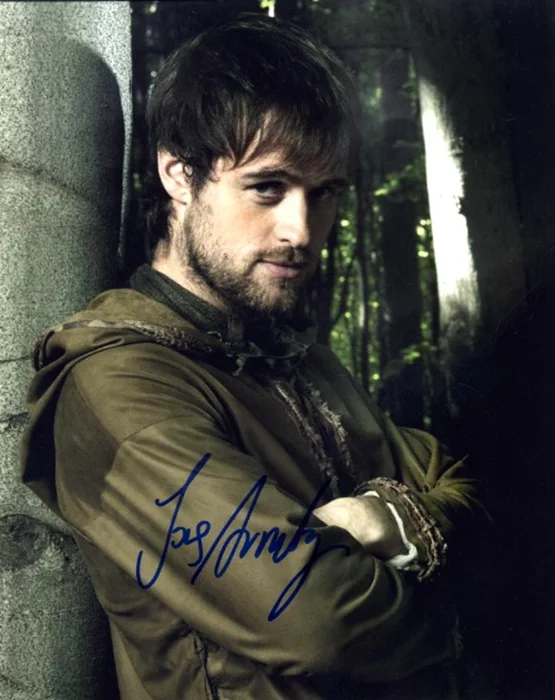 Jonas Armstrong autograph