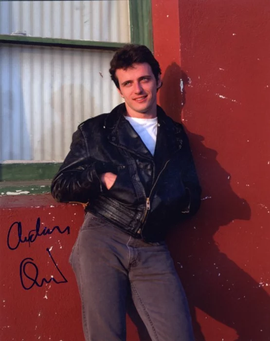 Aidan Quinn autograph