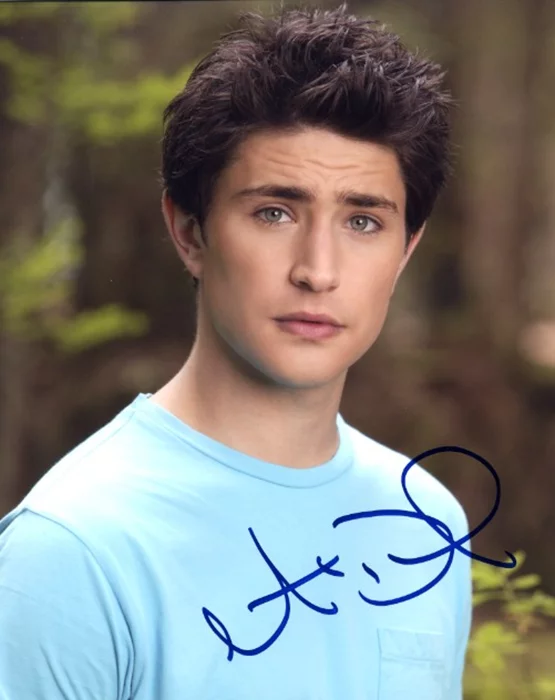 Matt Dallas autograph