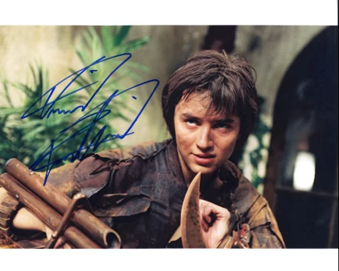 Vincent Kartheiser autograph