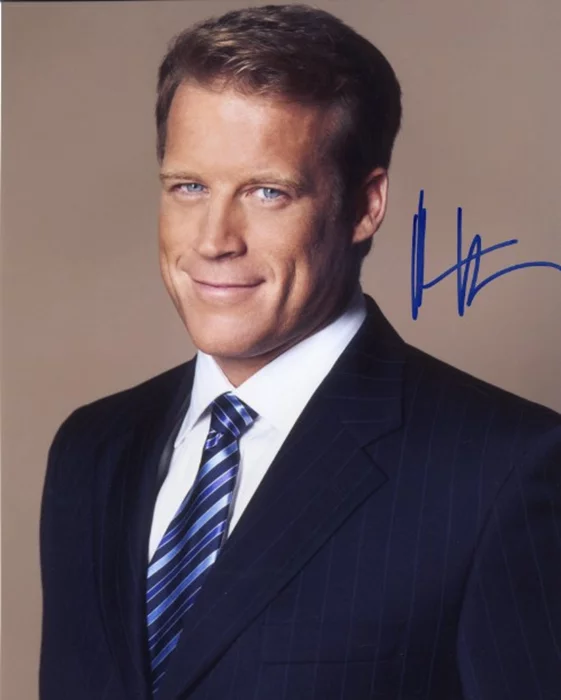 Mark Valley autograph