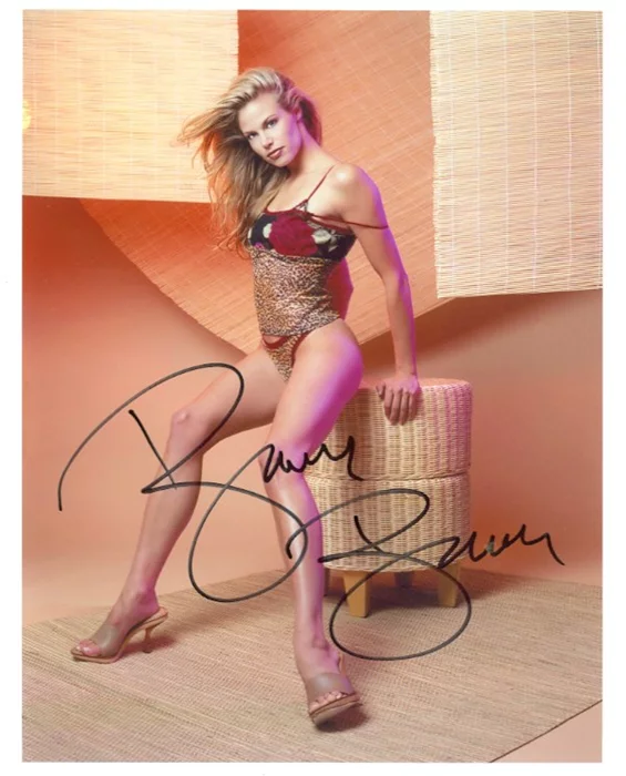 Brooke Burns autograph