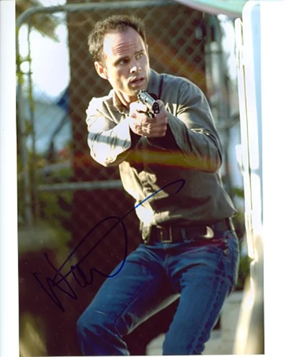 Walt Goggins autograph