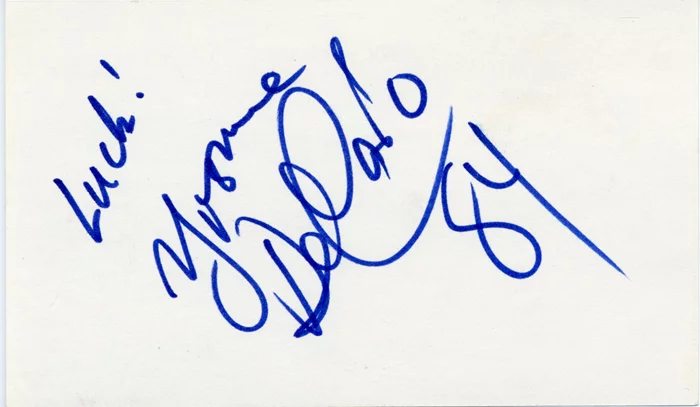 Yvonne DeCarlo autograph