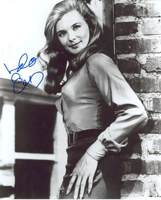 Linda Evans autograph