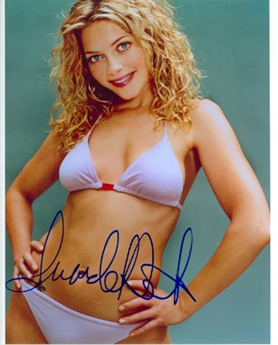 Amanda Detmer autograph