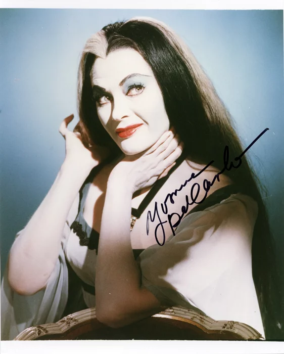 Yvonne DeCarlo autograph