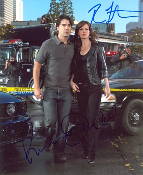 Standoff autograph