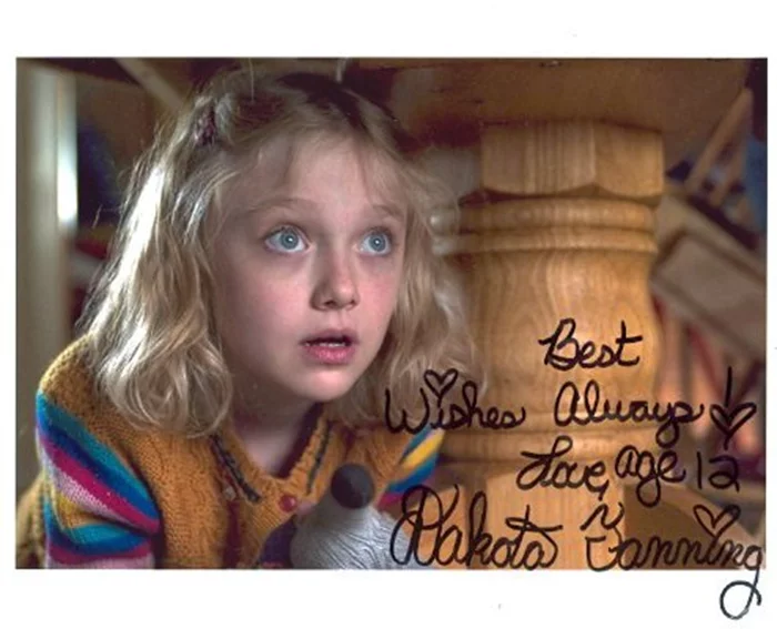 Dakota Fanning autograph