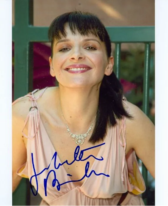 Juliette Binoche autograph