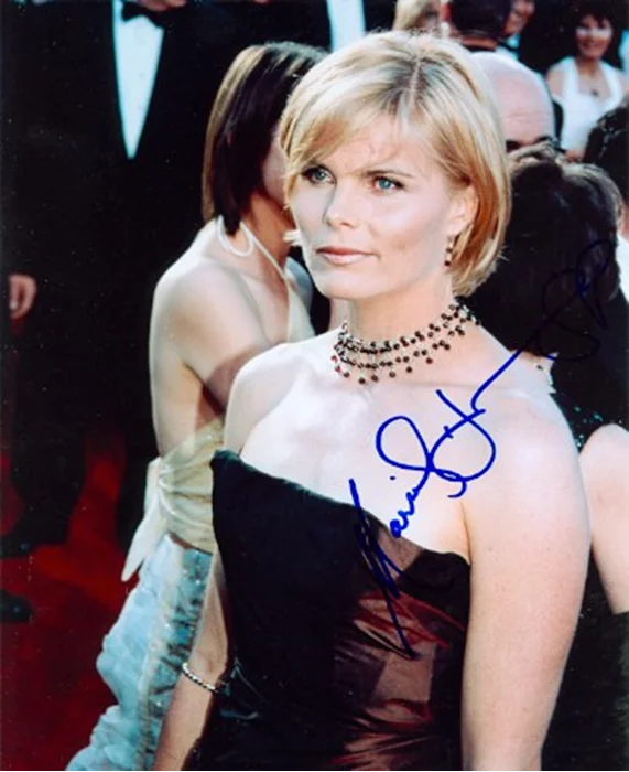 Mariel Hemingway autograph