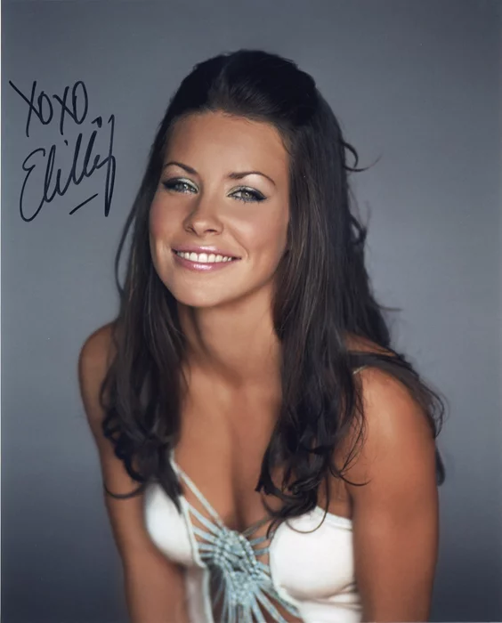 Evangeline Lilly autograph