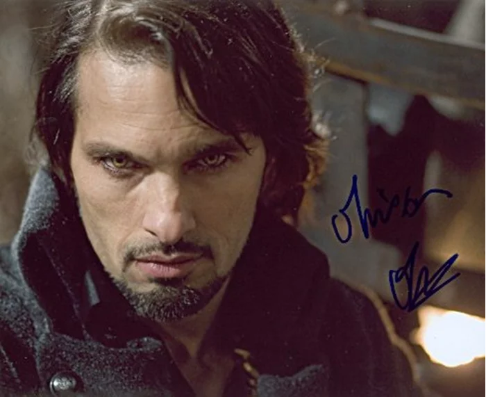 Olivier Martinez autograph