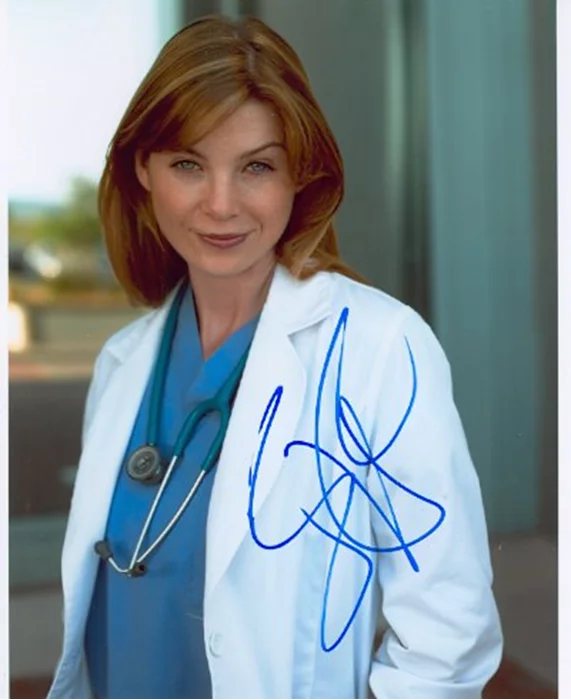 Ellen Pompeo autograph