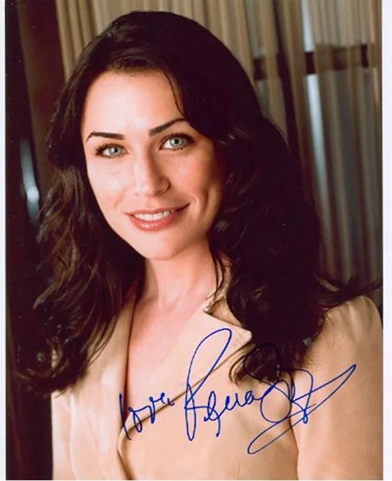 Rena Sofer autograph