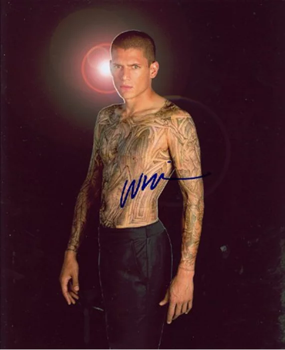 Wentworth Miller autograph