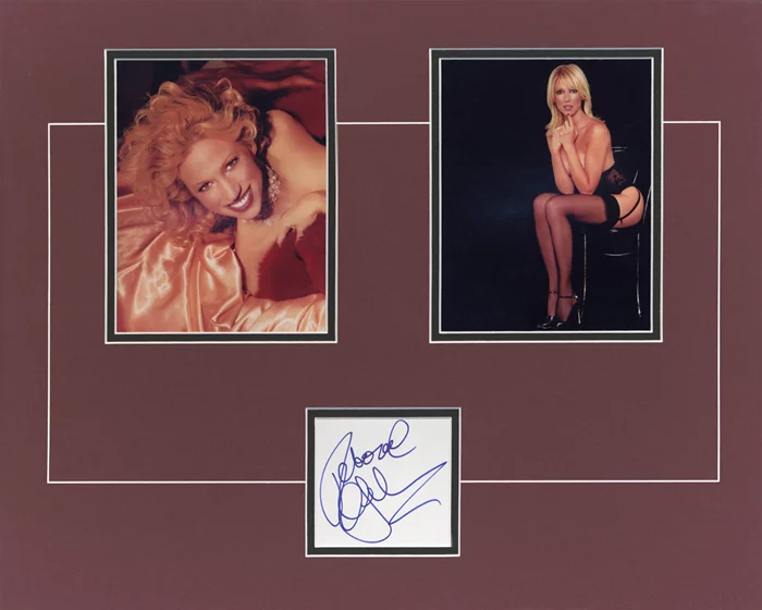 Debbie Gibson autograph