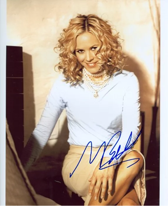 Maria Bello autograph