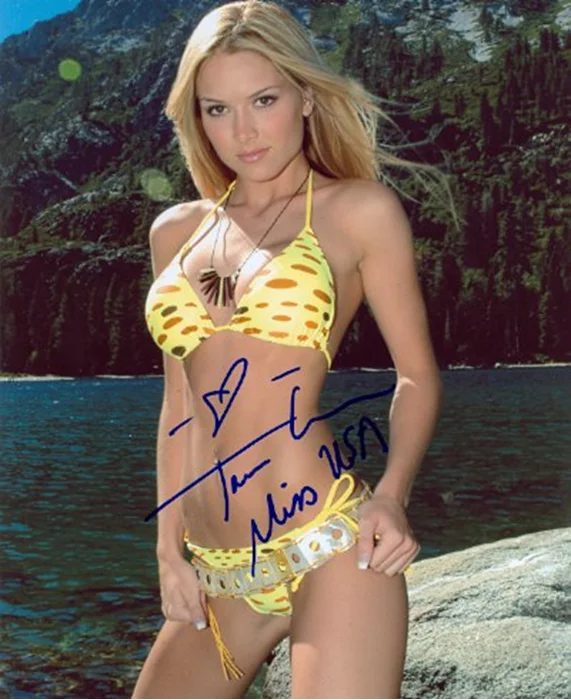 Tara Conner autograph