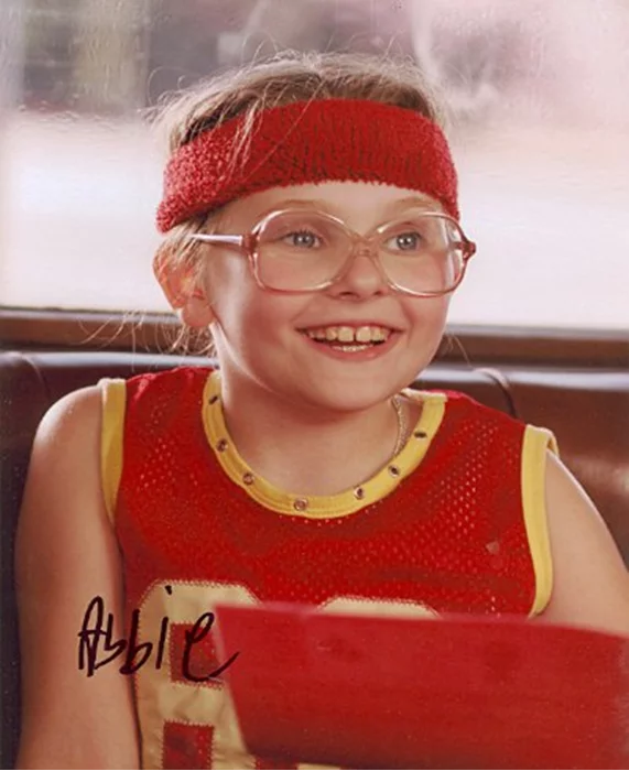 Abigail Breslin autograph