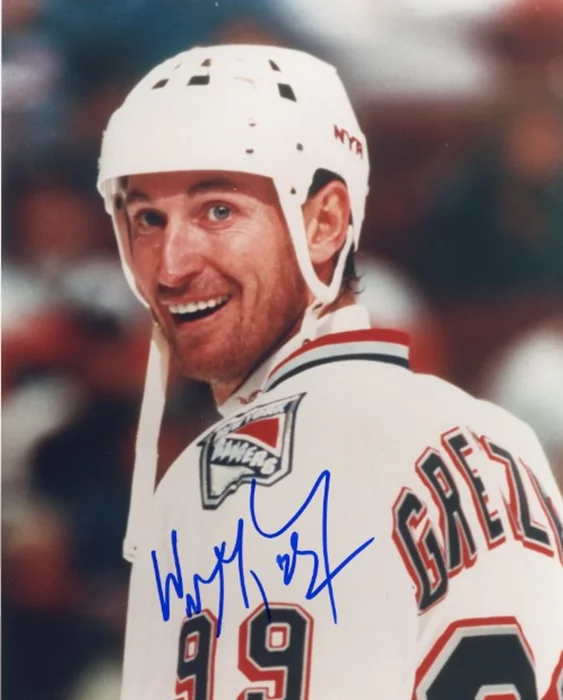 Wayne Gretzky autograph