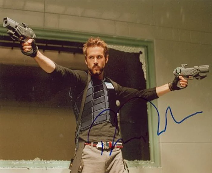 Ryan Reynolds autograph