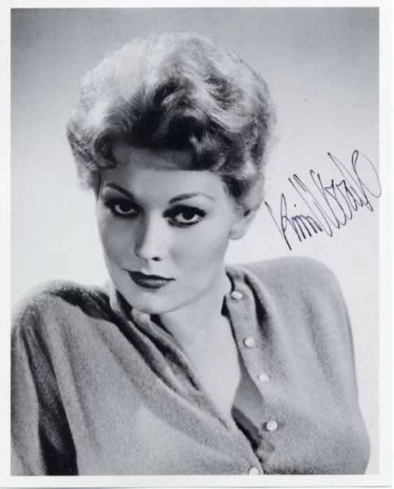 Kim Novak autograph