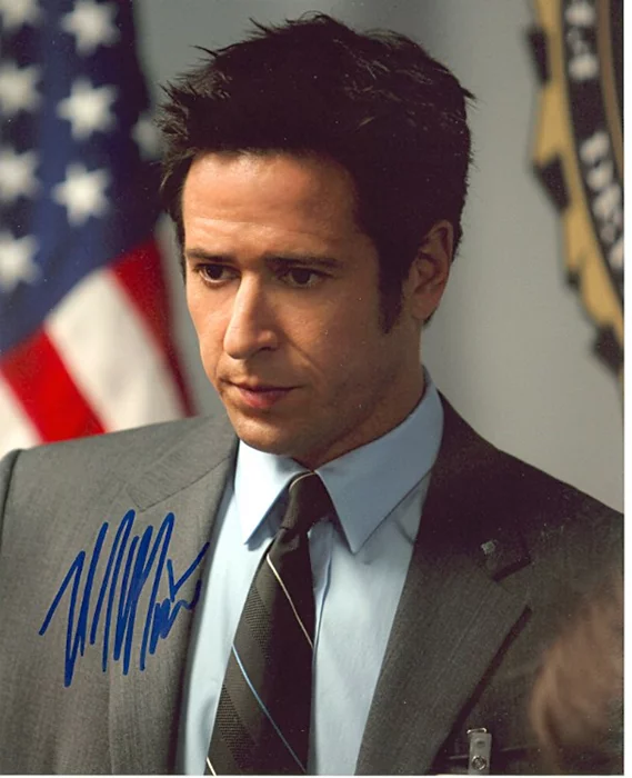 Rob Morrow autograph