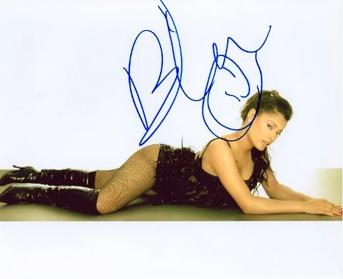Blu Cantrell autograph