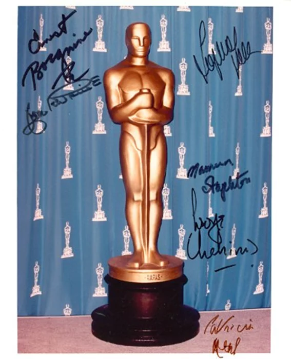 Oscar Statue autograph