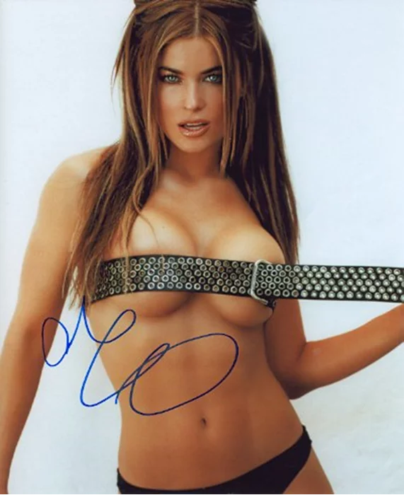 Carmen Electra autograph