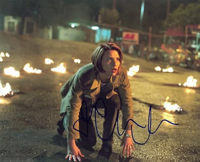 Claire Danes autograph