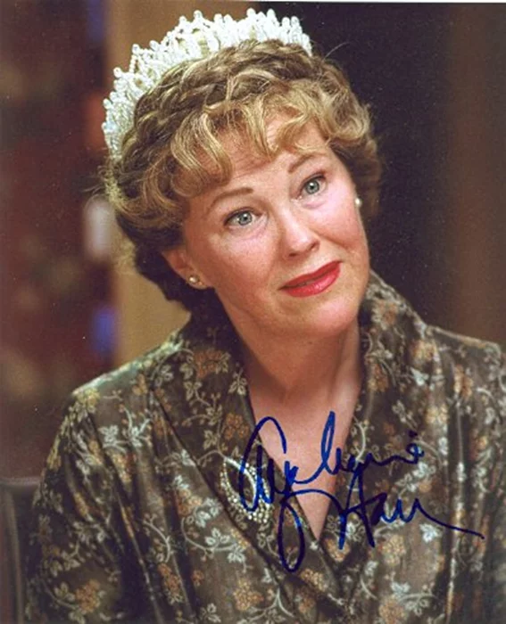 Catherine O'Hara autograph