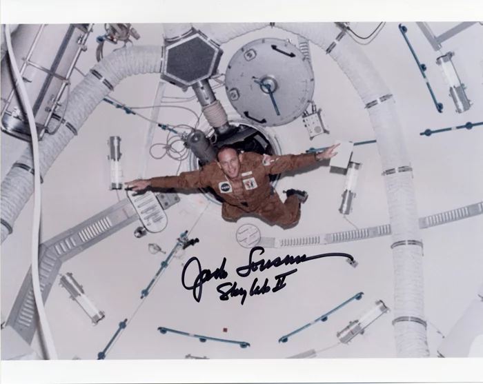 Jack Lousma autograph