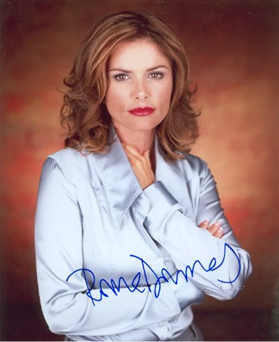 Roma Downey autograph