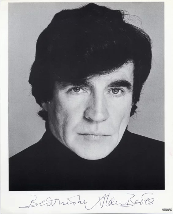 Alan Bates autograph