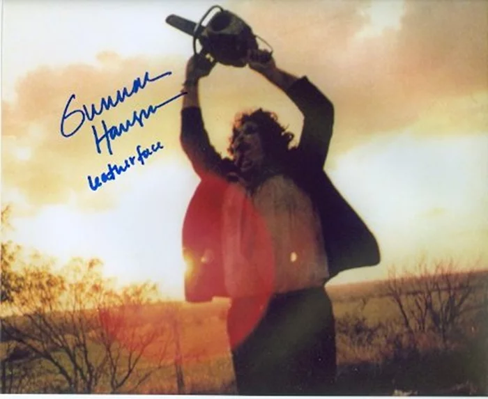 Gunnar Hansen autograph
