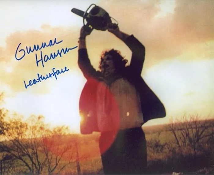 Gunnar Hansen autograph