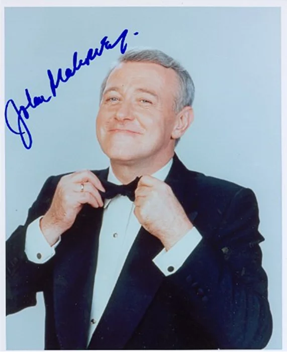 John Mahoney autograph