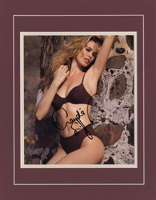 Claudia Schiffer autograph