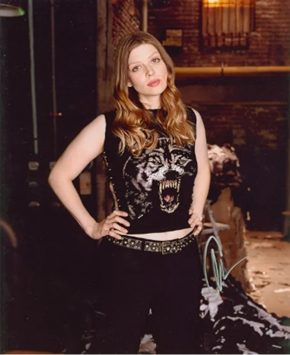 Amber Benson autograph