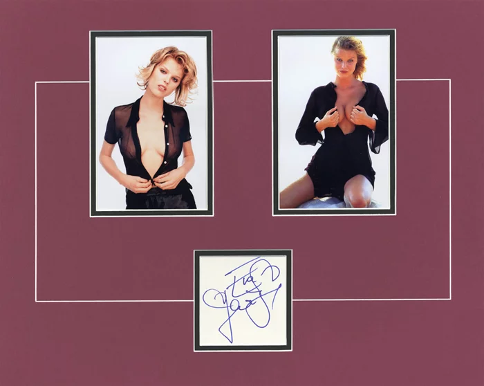 Eva Herzigova autograph
