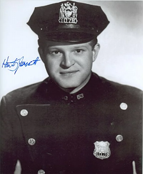 Hank Garrett autograph