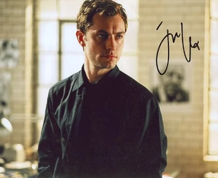 Jude Law autograph