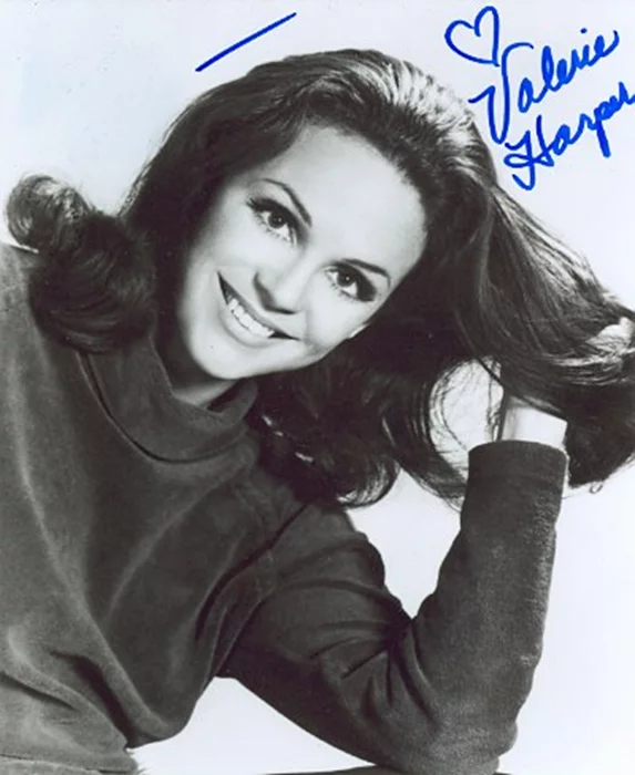 Valerie Harper autograph