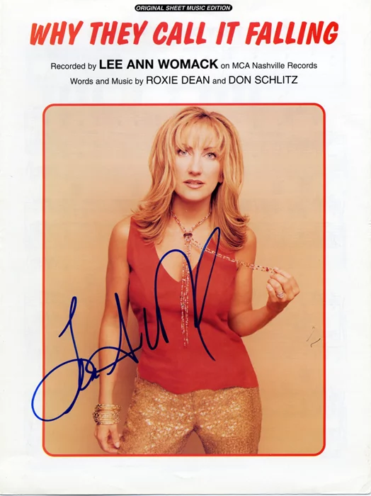 LeeAnn Womack autograph